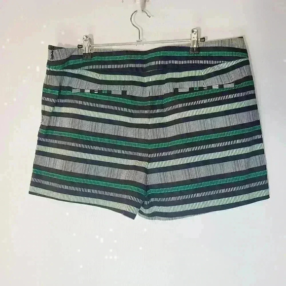 Banana Republic Shorts Womens Size 14 Black Green Striped Chino Casual Preppy - Picture 2 of 8